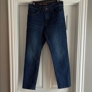 Men's 31x30 deep blue regular cut jeans with stretchable fabric - worn once